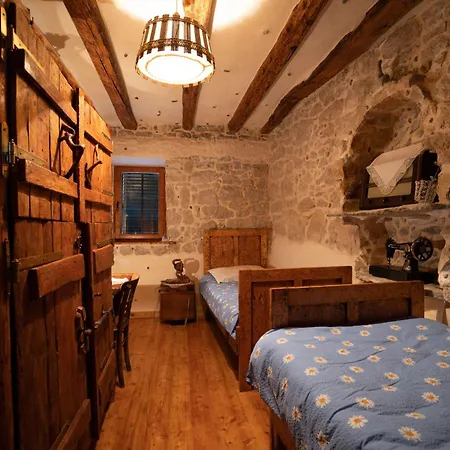 Leptir * Drniš