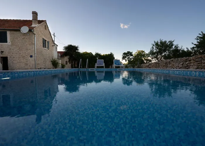 Vakantiehuis Leptir *